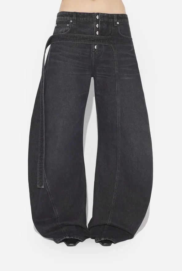 The Black Denim Strap Jeans The Black Denim Strap Jeans