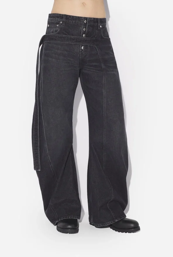 The Black Denim Strap Jeans The Black Denim Strap Jeans