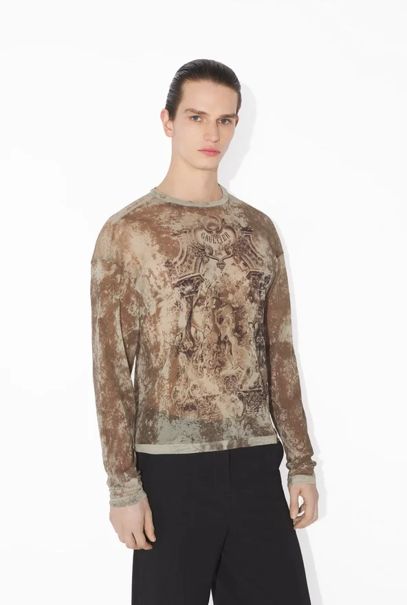 The Oversized Beige Madaillon Top The Oversized Beige Madaillon Top