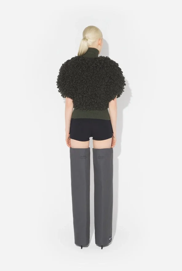 The Sleeveless Loop-Stitch Sweater The Sleeveless Loop-Stitch Sweater